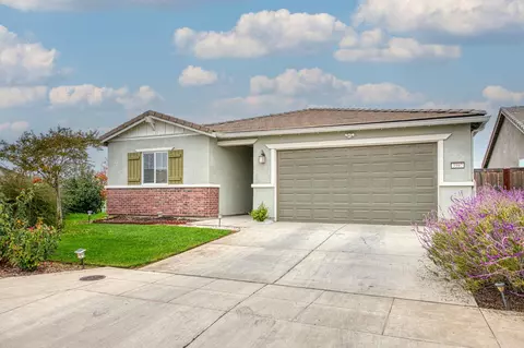 3597 Pacifica Dr, Madera, CA 93637