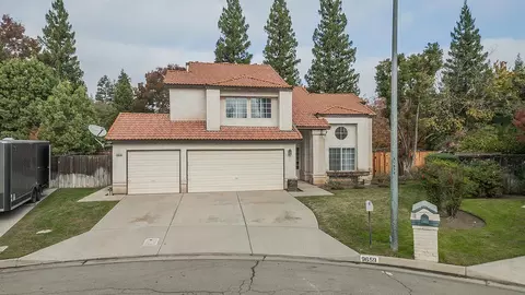 9659 N Shenandoah Ln, Fresno, CA 93720
