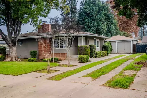 2426 N Adoline Ave, Fresno, CA 93705