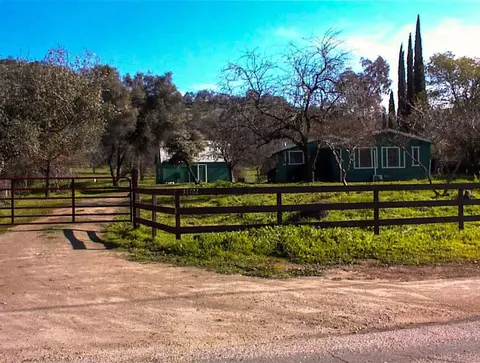 37702 Squaw Valley Rd, Yokuts Valley, CA 93675