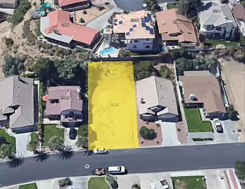 17815 Honeycomb Ln, Victorville, CA 92395