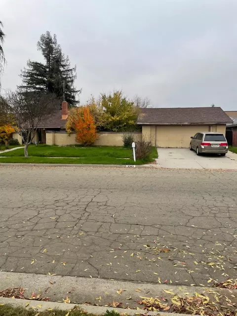 3282 E Palo Alto Ave, Fresno, CA 93710