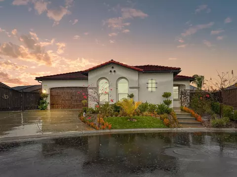 2941 Loyola Ave, Clovis, CA 93619