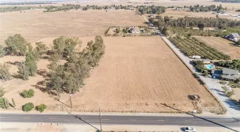 4890 E Copper, Clovis, CA 93619 photo 2