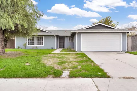 14853 W Stanislaus Ave, Kerman, CA 93630