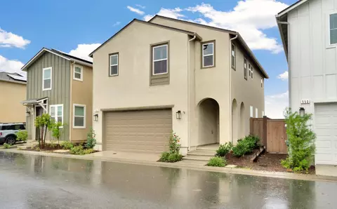 554 Mccaffrey Way, Madera, CA 93636 photo 1