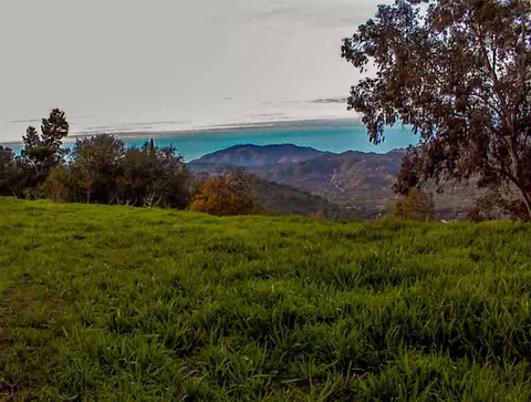 39426 Clover Ln, Yokuts Valley, CA 93675