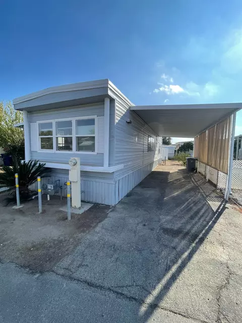 1272 Villa Ave #69, Clovis, CA 93612