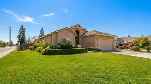 3817 Dockery Ave, Selma, CA 93662