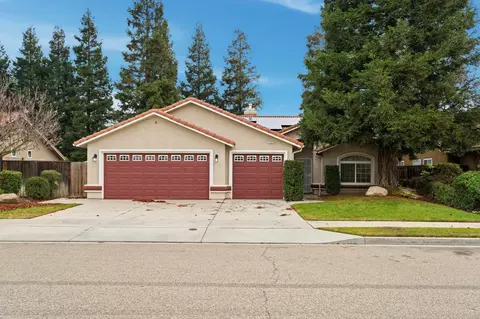 737 Harbor Dr, Madera, CA 93637