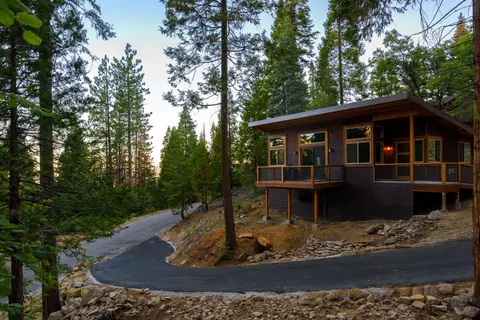 7436 Yosemite Park Way, Tuolumne Meadows, CA 95389