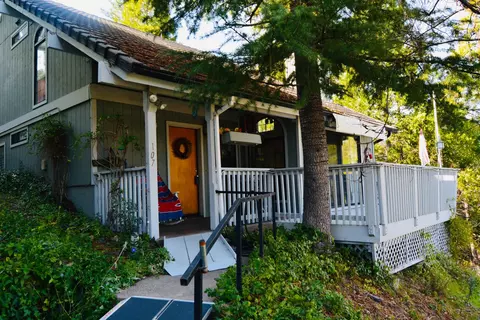 40748 Foxboro Ct, Bass Lake, CA 93604