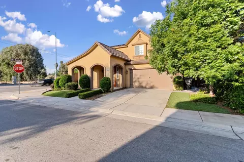 Exterior - 603 Kaweah Ave, Clovis, CA 93619 photo 2 of 6