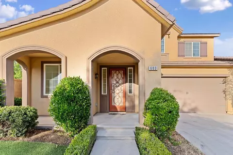 Exterior - 603 Kaweah Ave, Clovis, CA 93619 photo 3 of 6