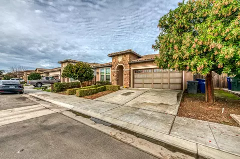 6180 E Providence Ave, Fresno, CA 93727