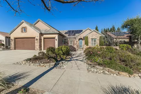 3725 Everglade Ave, Clovis, CA 93619