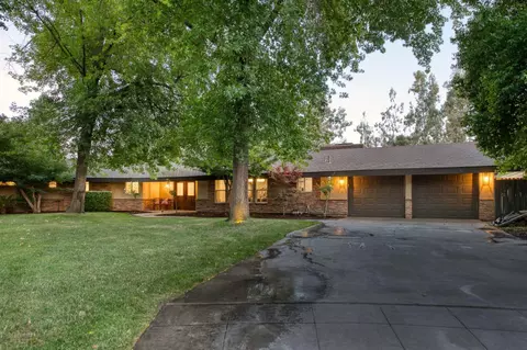 3559 W Loma Linda Ave, Fresno, CA 93711