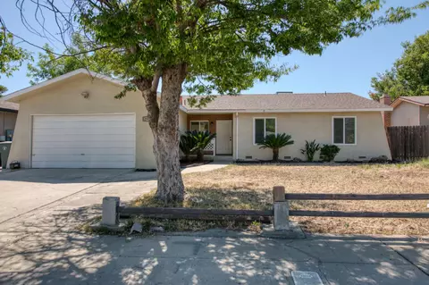 2984 Homsy Ave, Clovis, CA 93612