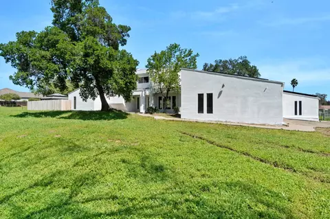 8356 Chamise, Clovis, CA 93619