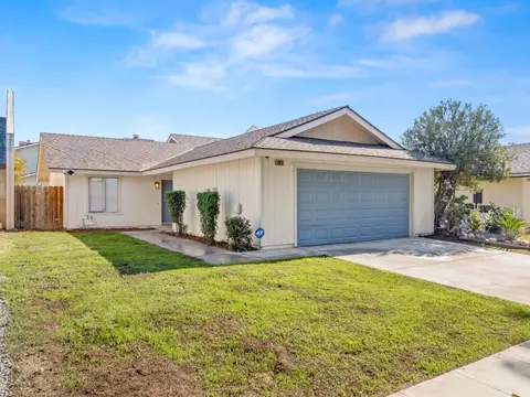 2012 N Laureen Ave, Fresno, CA 93703