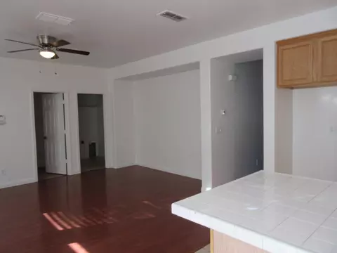 Living - 1016 Papaya St, Madera, CA 93638 photo 4 of 4