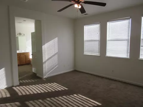 Bedroom - 1016 Papaya St, Madera, CA 93638 photo 1 of 1