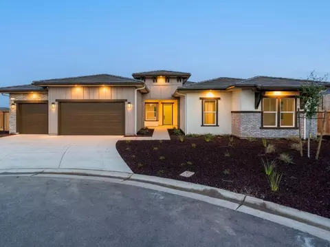4511 Iron Creek Ct, Friant, CA 93626