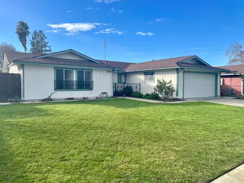 Exterior - 14853 W Middleton, Kerman, CA 93630 photo 2 of 2