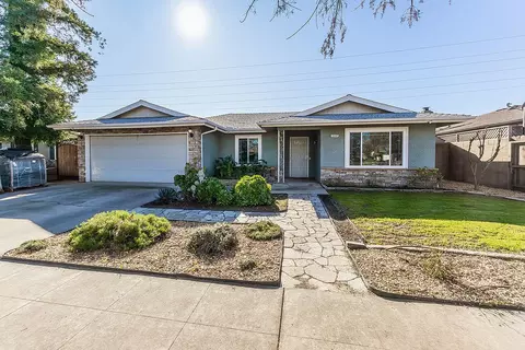 5840 E Illinois Ave, Fresno, CA 93727