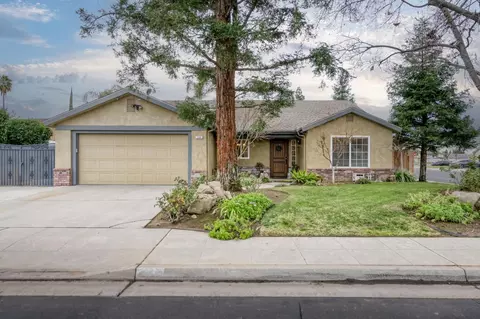 230 N Bush Ave, Clovis, CA 93612