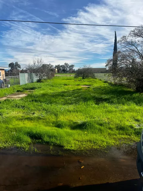 1535 Fairview St, Madera, CA 93638
