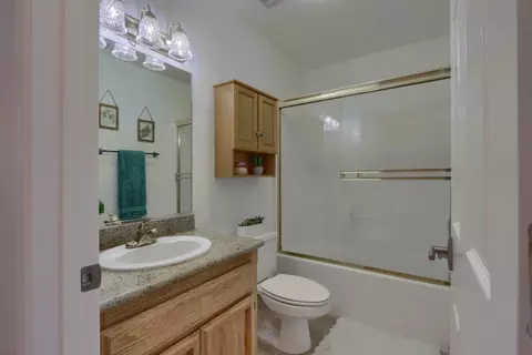 Bath - 5301 Farfalla Cir, Mariposa, CA 95338 photo 1 of 4