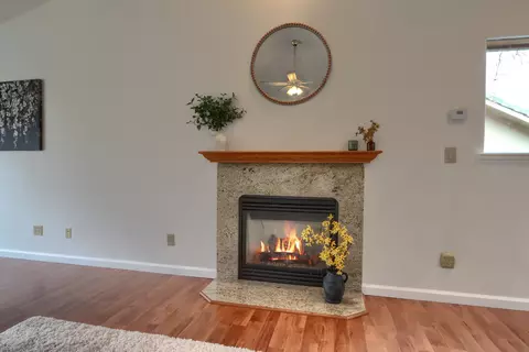 Living - 5301 Farfalla Cir, Mariposa, CA 95338 photo 6 of 6