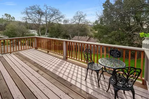 Exterior - 5301 Farfalla Cir, Mariposa, CA 95338 photo 6 of 10
