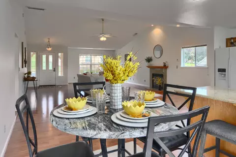 Dining - 5301 Farfalla Cir, Mariposa, CA 95338 photo 2 of 2