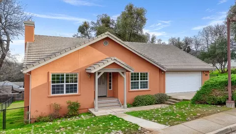 5301 Farfalla Cir, Mariposa, CA 95338