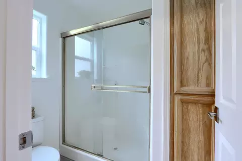 Bath - 5301 Farfalla Cir, Mariposa, CA 95338 photo 4 of 4