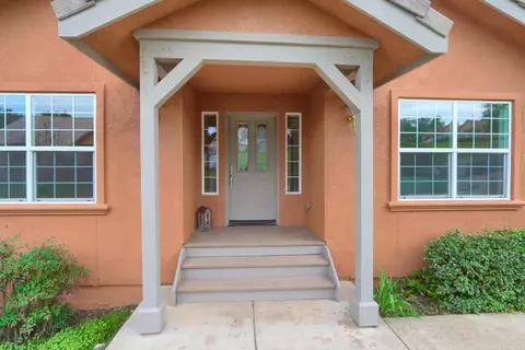 Exterior - 5301 Farfalla Cir, Mariposa, CA 95338 photo 4 of 10