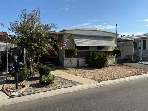 221 W Herndon Ave #193, Pinedale, CA 93650