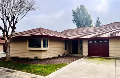 929 Barnett Way, Madera, CA 93637