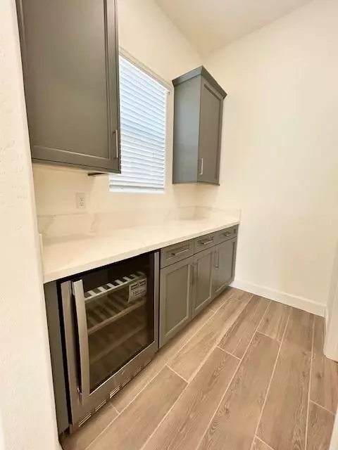 Kitchen - 1604 Heirloom Ave, Clovis, CA 93619 photo 2 of 4