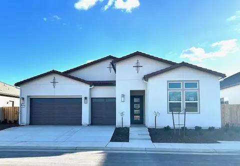 1604 Heirloom Ave, Clovis, CA 93619