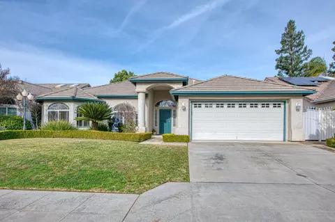2196 W Beechwood Ave, Fresno, CA 93711