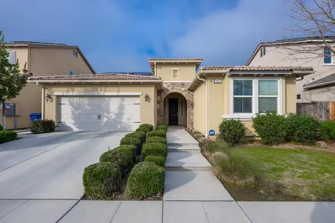 3537 Lincoln Ave, Clovis, CA 93619