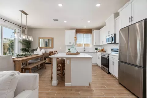 Kitchen - 6748 E Pine Ave, Fresno, CA 93727 photo 1 of 5