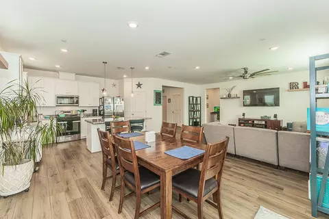 Dining - 644 Rock Crest Ave, Madera, CA 93636 photo 3 of 3
