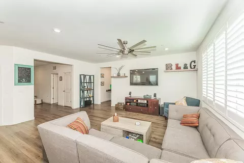 Living - 644 Rock Crest Ave, Madera, CA 93636 photo 2 of 2