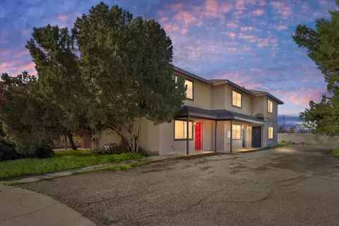 1081 Stonegate Cove Dr, Porterville, CA 93257