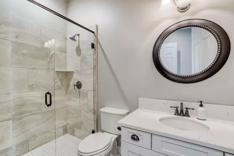 Bath - 11660 Rusty Spur Ln, Clovis, CA 93619 photo 3 of 7
