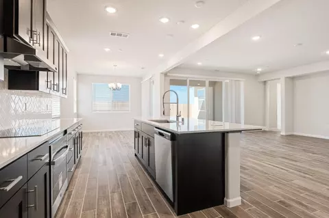 Kitchen - 2442 N Harken Way, Clovis, CA 93619 photo 3 of 9